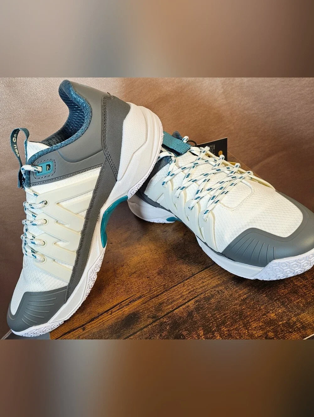 P448 Women’s Court Sneakers Size 38 US 7.5-8 White Gray Teal Vibram NWT